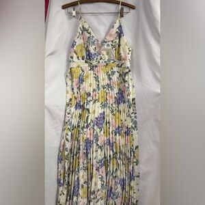 Jessica Simpson Pleated Floral Print Dress